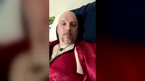 Snapshot of knotdaddy1983 chatting on July 25, 10:57 am knotdaddy1983 online show from July 25, 10:57 am