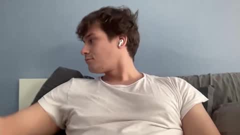 kobeberto online show from February 7, 6:00 pm