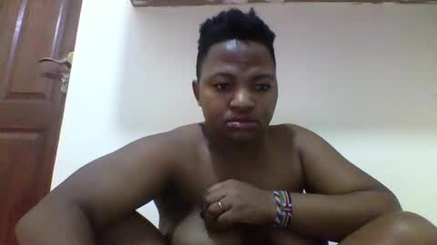 Snapshot of koffi639202 chatting on December 1, 10:21 pm koffi639202 online show from December 1, 10:21 pm
