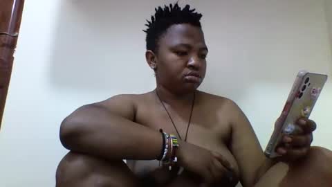 koffi639202 online show from December 17, 7:25 am