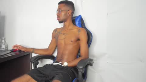 kofi online show from December 10, 1:00 am