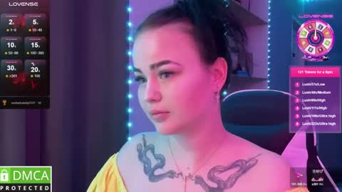 Mia online show from January 19, 7:37 pm