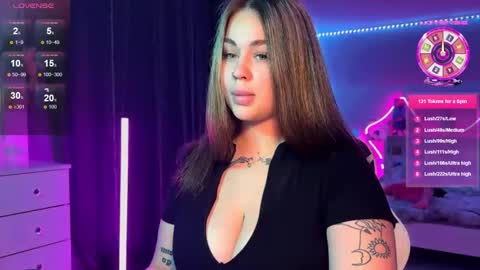 Mia online show from October 13, 3:34 pm