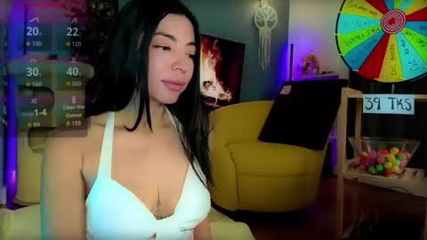 Snapshot of kokonut__ chatting on January 5, 5:27 pm Lisa online show from January 5, 5:27 pm