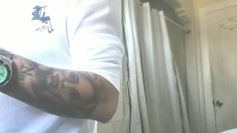 Snapshot of koma_kock_boi chatting on October 12, 11:48 pm koma_kock_boi online show from October 12, 11:48 pm