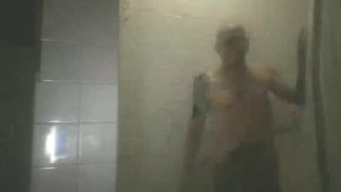 Snapshot of koma_kock_boi chatting on October 26, 4:18 am koma_kock_boi online show from October 26, 4:18 am