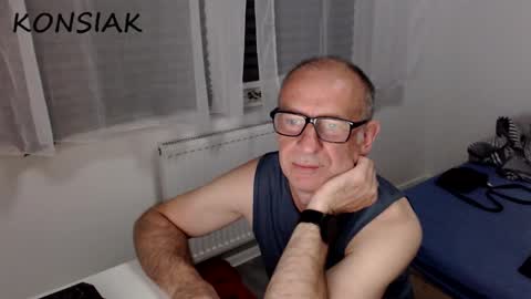 Komsiak online show from September 12, 6:52 pm