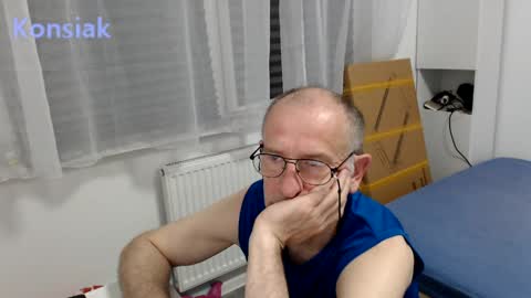 Komsiak online show from May 26, 8:38 pm