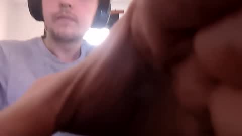 Snapshot of kookieskush chatting on December 2, 1:05 pm Kookies online show from December 2, 1:05 pm