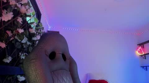 Kora Red online show from February 22, 1:42 pm