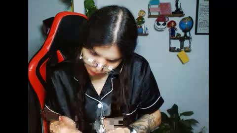 Karoll online show from February 16, 1:47 am