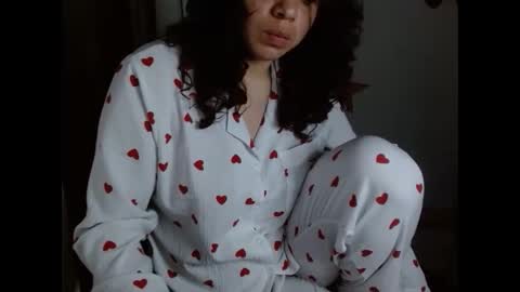 Karoll online show from December 18, 3:01 am