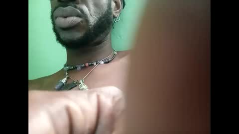 Snapshot of korn4lyfe chatting on January 26, 6:48 pm Prince makonnen online show from January 26, 6:48 pm