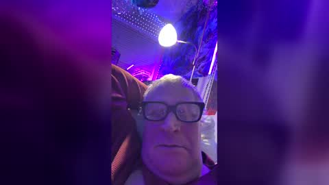 korysmith568 online show from February 10, 3:43 am