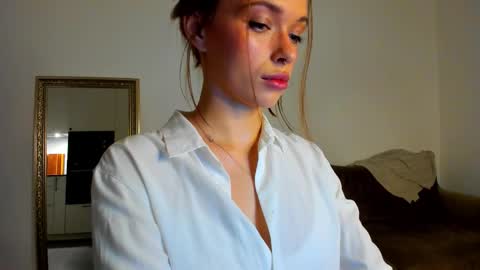 kossie_ online show from November 22, 6:40 pm