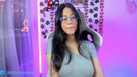 Snapshot of kotomi_rosse chatting on October 23, 12:21 am Kotomi online show from October 23, 12:21 am