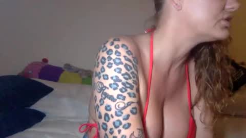 Snapshot of koyoteej chatting on March 9, 12:42 am koyoteej online show from March 9, 12:42 am