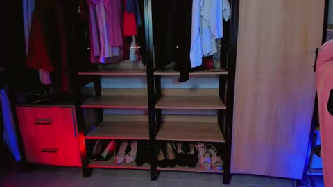 Khloe online show from December 22, 12:51 am