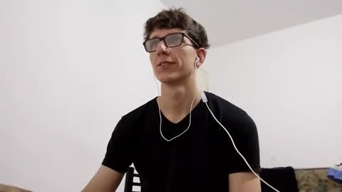 Snapshot of kpo10 chatting on January 3, 3:49 am Facu online show from January 3, 3:49 am