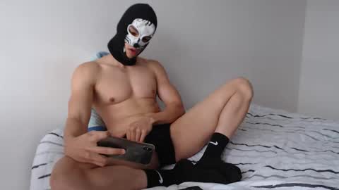 kraison66 online show from April 30, 7:09 pm