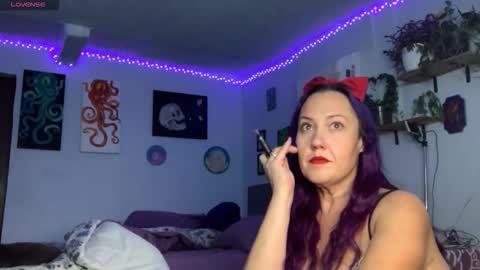 Snapshot of kreamyk420 chatting on January 5, 5:27 pm kreamyk420 online show from January 5, 5:27 pm