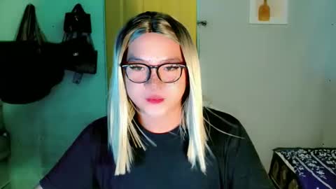 krezikeed online show from May 5, 2:08 am