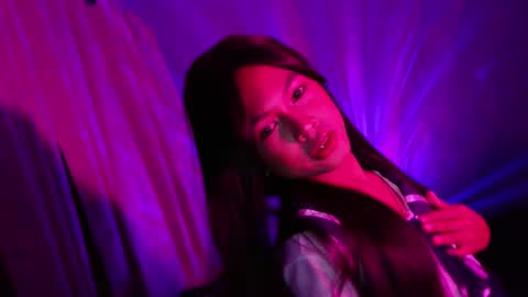 krimpie_xx online show from February 28, 5:25 pm