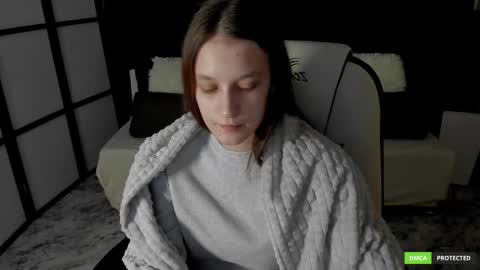 Snapshot of krisdoeil chatting on December 14, 2:17 am krisdoeil online show from December 14, 2:17 am