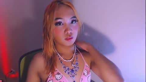 Snapshot of krisha_collins chatting on February 18, 12:56 pm krisha_collins online show from February 18, 12:56 pm