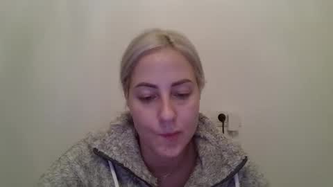 Snapshot of kriss_grace chatting on October 25, 5:40 pm Grace online show from October 25, 5:40 pm