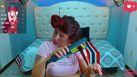 krissone online show from February 5, 3:31 pm