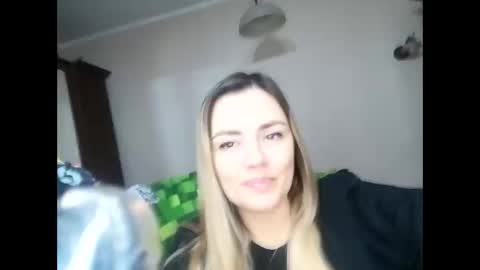 Snapshot of krisssexi chatting on January 13, 3:26 pm KrissSexi online show from January 13, 3:26 pm