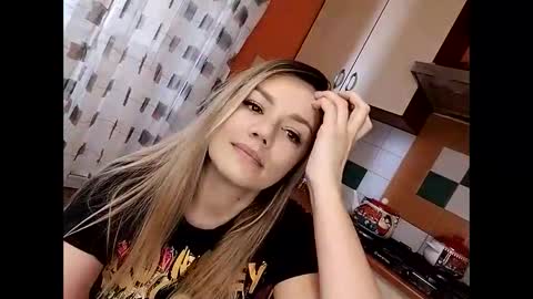 Snapshot of krisssexi chatting on January 24, 10:43 am KrissSexi online show from January 24, 10:43 am