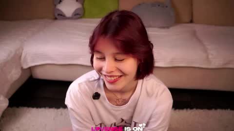 Snapshot of krissyhei chatting on May 4, 1:12 am Sarah online show from May 4, 1:12 am