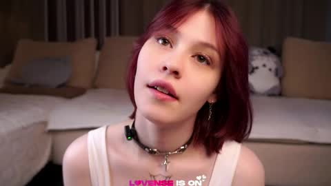 Snapshot of krissyhei chatting on June 1, 1:07 am Sarah online show from June 1, 1:07 am
