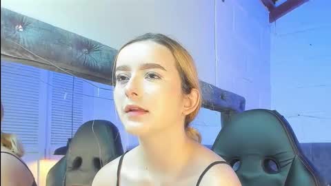 kristal online show from November 20, 2:01 am