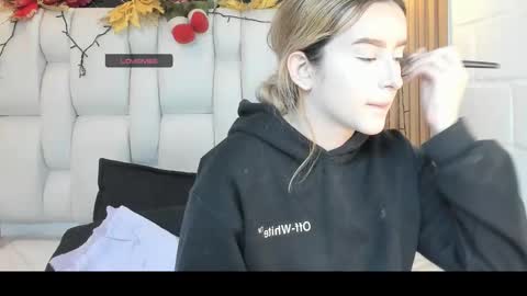 kristal online show from December 22, 12:35 pm