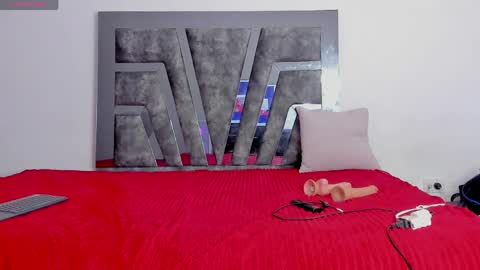 Kristal online show from June 1, 7:48 pm