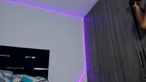 Snapshot of kristen_dollts chatting on January 22, 10:26 pm kristen_dollts online show from January 22, 10:26 pm