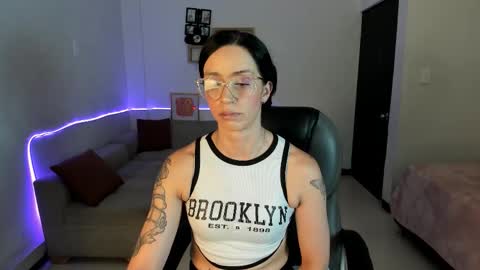 Sophia online show from December 16, 7:30 pm