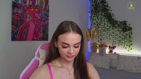 Snapshot of kristen_sayles chatting on September 13, 6:29 pm Kris online show from September 13, 6:29 pm