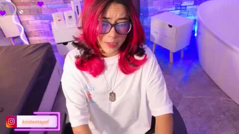 kristen_tay online show from January 11, 3:22 am