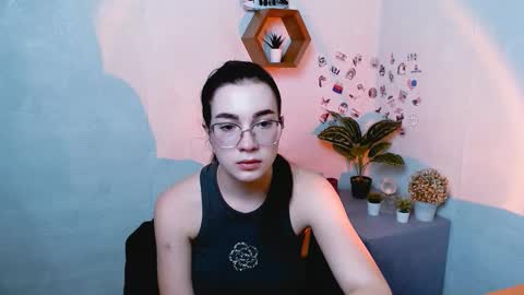 Snapshot of kristenx_x chatting on September 19, 11:44 am Kristen online show from September 19, 11:44 am