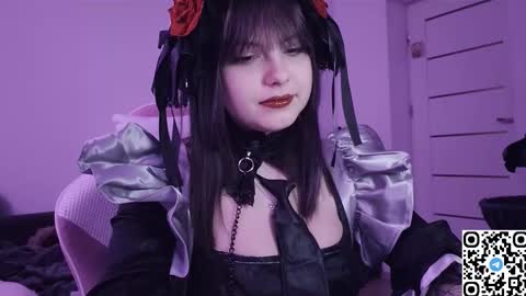 Christie online show from November 19, 10:10 pm