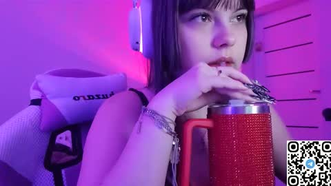 Christie online show from December 15, 9:52 pm