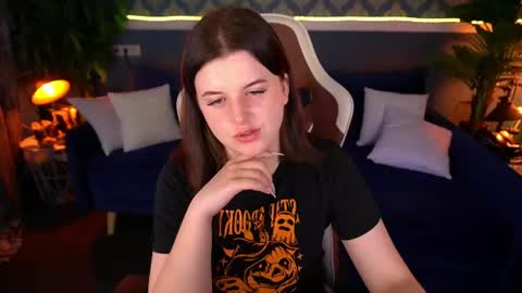 Snapshot of kristifoxy chatting on July 21, 12:40 pm kristifoxy online show from July 21, 12:40 pm