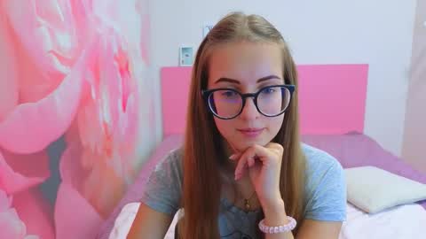 Kristina Adel online show from November 15, 8:33 am