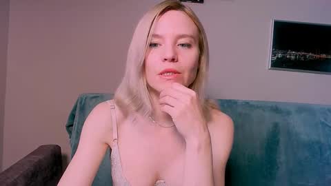 kristina_vagner online show from February 23, 3:26 am