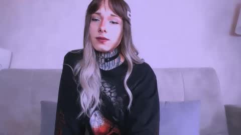 kristina online show from November 8, 6:02 am