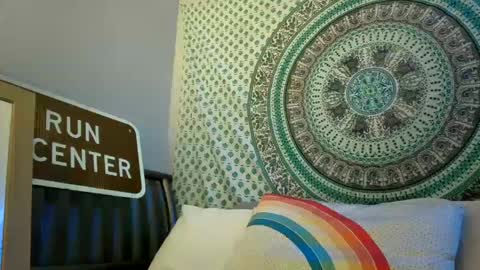 Snapshot of kristinamichele4 chatting on October 17, 8:06 am Jay and Kitty online show from October 17, 8:06 am